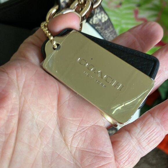 NWOT Coach Phoebe Handbag Pebbled 2 Tone Leather Blk/Ivory Python Strap/Trim - Picture 9 of 9